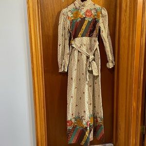 Vintage 1970s floral Prairie dress w/ mock neck and puffy sleeves - cottagecore